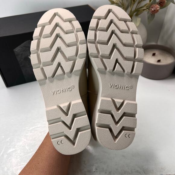 Vionic Willa Wedge Patent Leather Slip-on Loafer Cream Women's 7M NWB - Picture 9 of 11